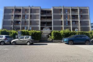 4 LOCALI A CESANO MADERNO