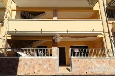 CASA SEMINDIPENDENTE A ISOLA DI CAPO RIZZUTO