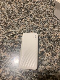 Powerbank 15€ consegna a mano solo a villa adriana