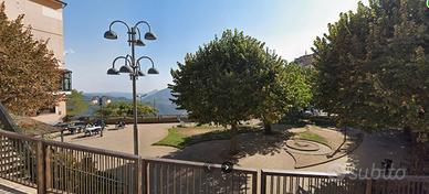 Intero stabile panoramico nel centro di Jerzu