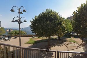 Intero stabile panoramico nel centro di Jerzu