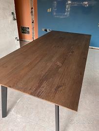 Tavolo in legno