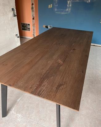 Tavolo in legno