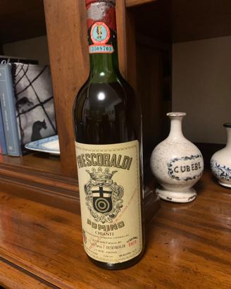 Bottiglie di vino vecchio