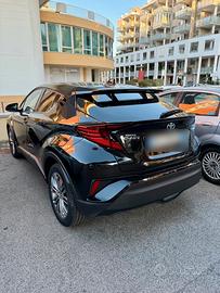 Toyota chr lounge 1.8 giugno 2022