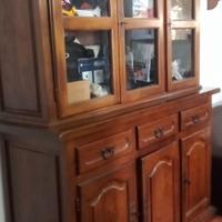 Credenza antica