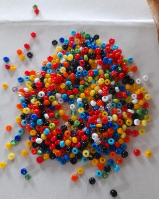 perline di vetro colorate 