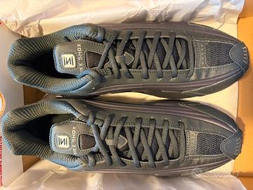 Nike Shox R4