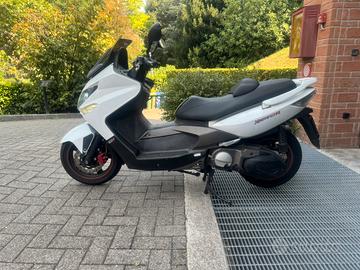 Kymco Xciting 500i R