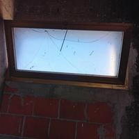 finestra a vasistas in alluminio