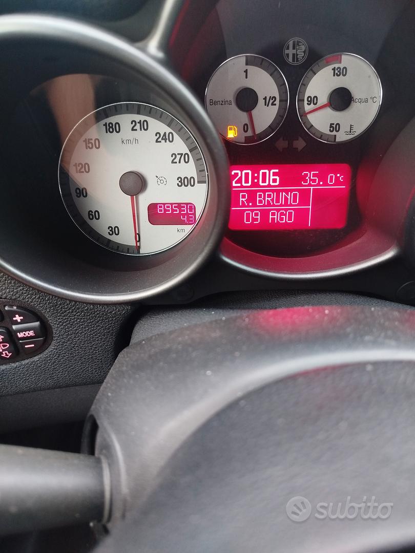 Alfa Romeo 147 2002 photo 4