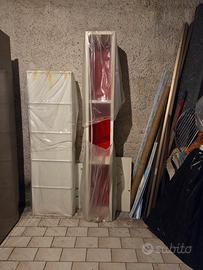 pensile fondo rosso ikea