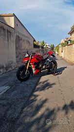 DUCATI STREETFIGHTER V4S