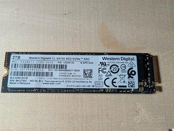 1x disco NVME M2 2T WD