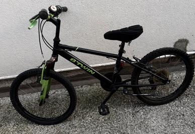 B'TWIN (Decathlon) modello Racingboy 500