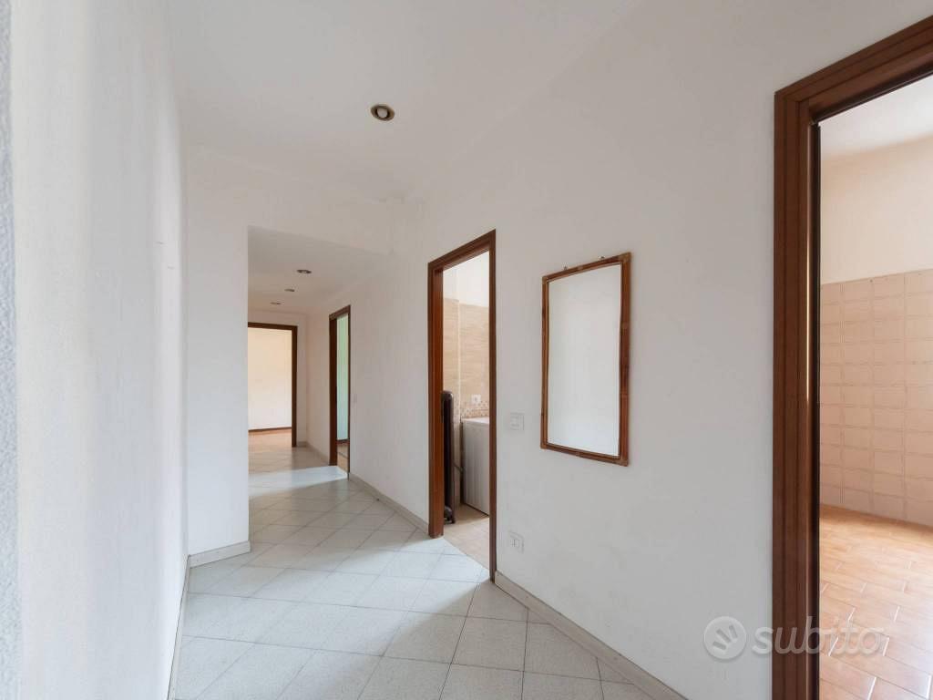Appartamento – Milano, Quartiere Omero, Municipio 4 - Altro