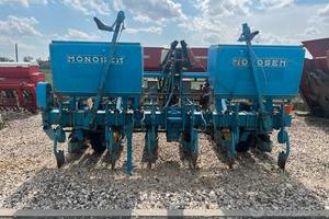 Seminatrice monosem 6 file