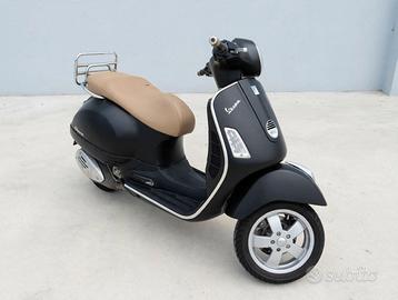 Vespa gts250ie