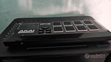 Akai Professional MPX8