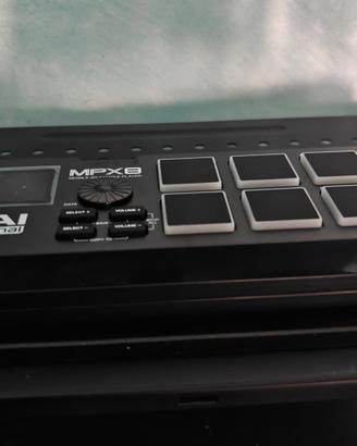 Akai Professional MPX8