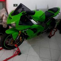 Kawasaki Ninja 636 my 2003 zero spese