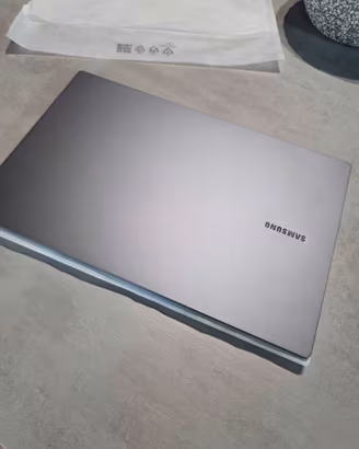 Samsung galaxy book4