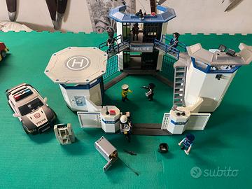 Playmobil - Set caserma polizia e macchina
