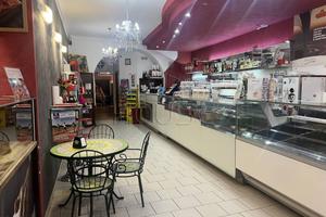 Immobile di 200 m² con 4 locali a Città di Castell