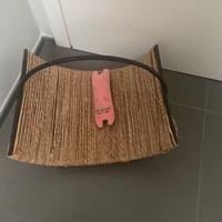 cesta per riviste o per gatto