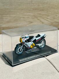 Modellino 1:24 SUZUKI MARCO LUCCHINELLI 1981