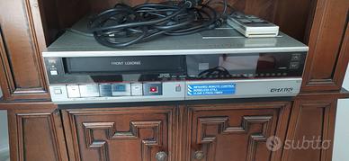 videoregistratore a cassette sharp VC-583