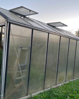 Serra per giardino-orto