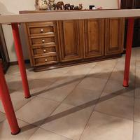 Tavolo scrivania ikea rosso