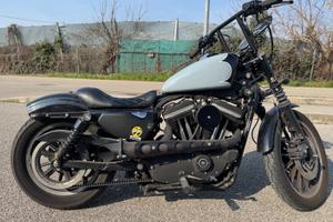 Harley-Davidson Sportster 883 R