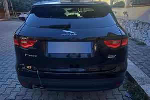 Jaguar f pace