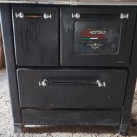 CUCINA A LEGNA NORDICA