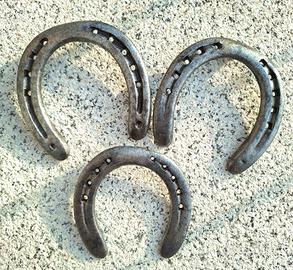 Ferri di cavallo vintage portafortuna (3 pezzi)