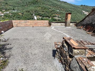 CASA INDIPENDENTE A DIANO ARENTINO