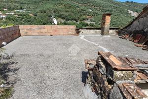 CASA INDIPENDENTE A DIANO ARENTINO