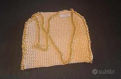 BORSA UNCINETTO CON CATENE DORATE