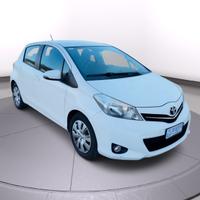 Toyota Yaris 1.4D lounge anno 2014 neo patentati