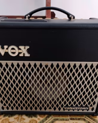 VOX Valvetronix VT15 15W Amplificatore Valvolare