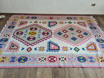 tappeto persiano  fantasia 