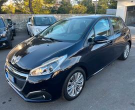 Peugeot 208 PureTech 82 5 porte Allure