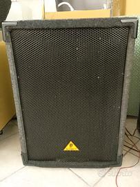 Cassa Eurolive B 1520 in Moquetes