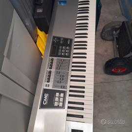 MASTER KEYBOARD USB 76 TASTI SEMIPESATI
