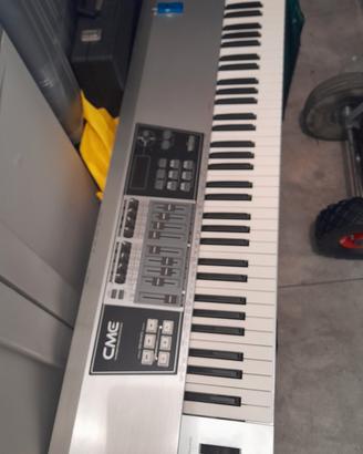 MASTER Cme UF70 USB/midi/wifi 76 TASTI SEMIPESATI
