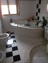 vasca da bagno in resina 