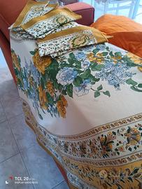 Tovaglia rotonda con 8 tovaglioli