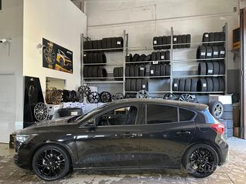 Cerchi NUOVI Ford Fiesta raggio 18 cod.2837